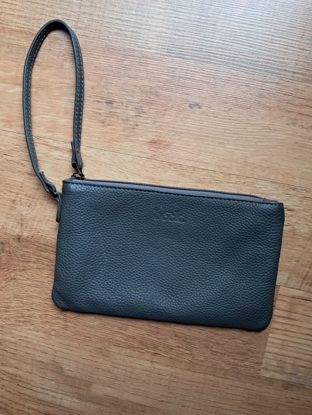 Beck Classic Gray Leather Wristlet Clutch